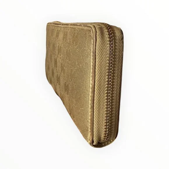 Gucci GG Imprime Metallic Gold Zip Around Wallet - Picture 4 of 8